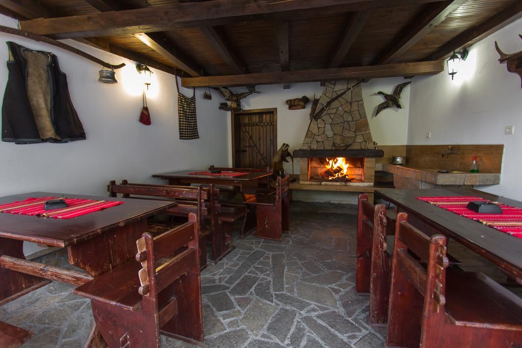 Hera Guest House Chiflik Buitenkant foto