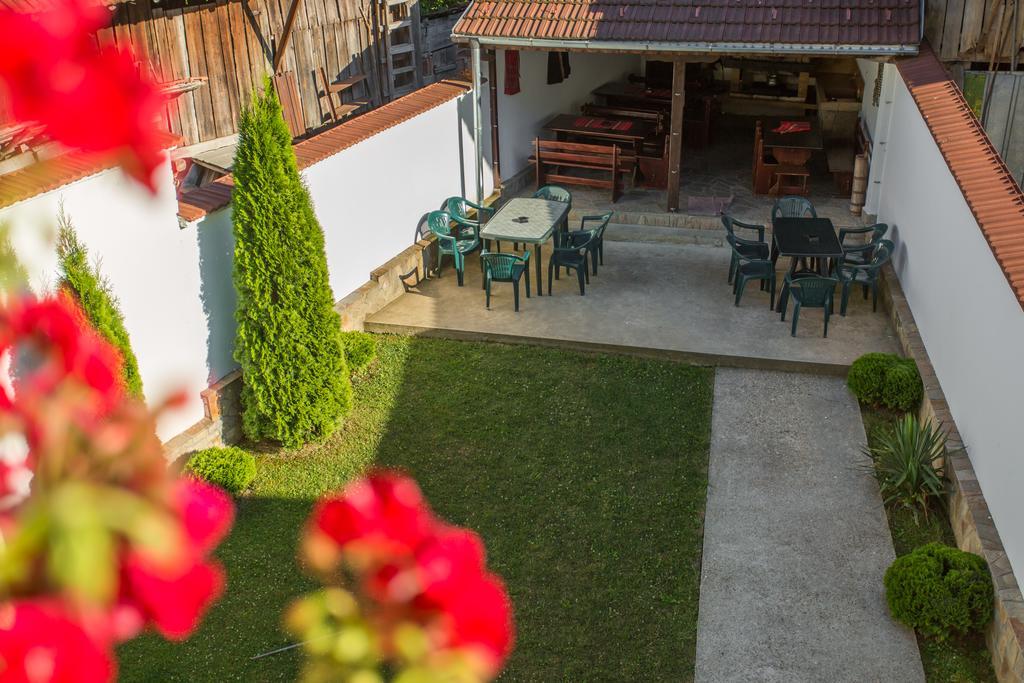 Hera Guest House Chiflik Buitenkant foto