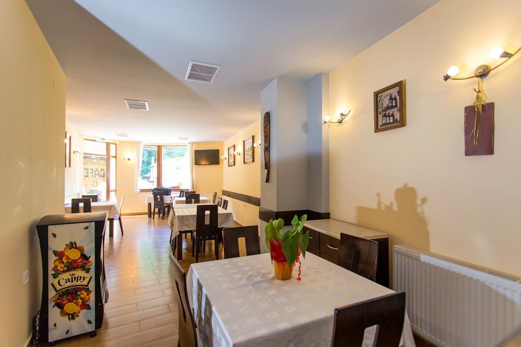 Hera Guest House Chiflik Buitenkant foto