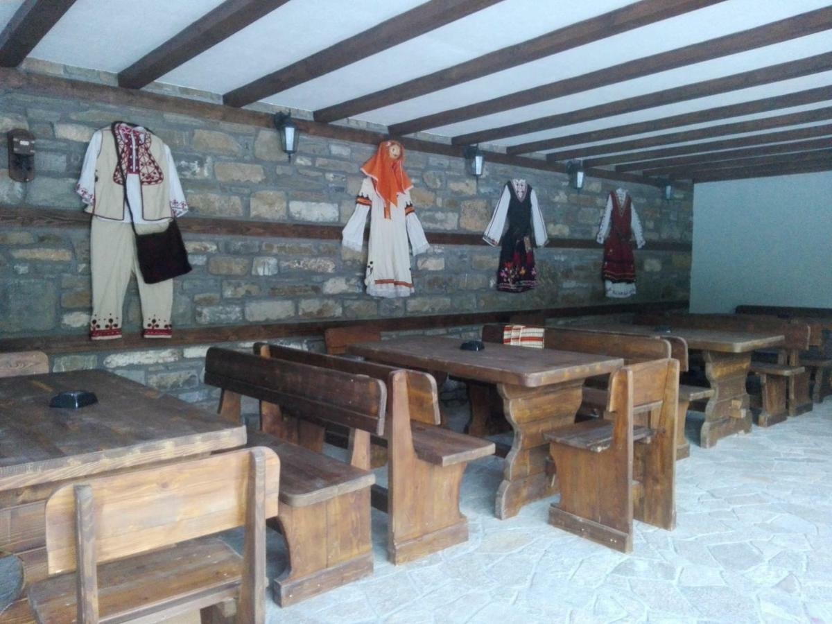 Hera Guest House Chiflik Buitenkant foto